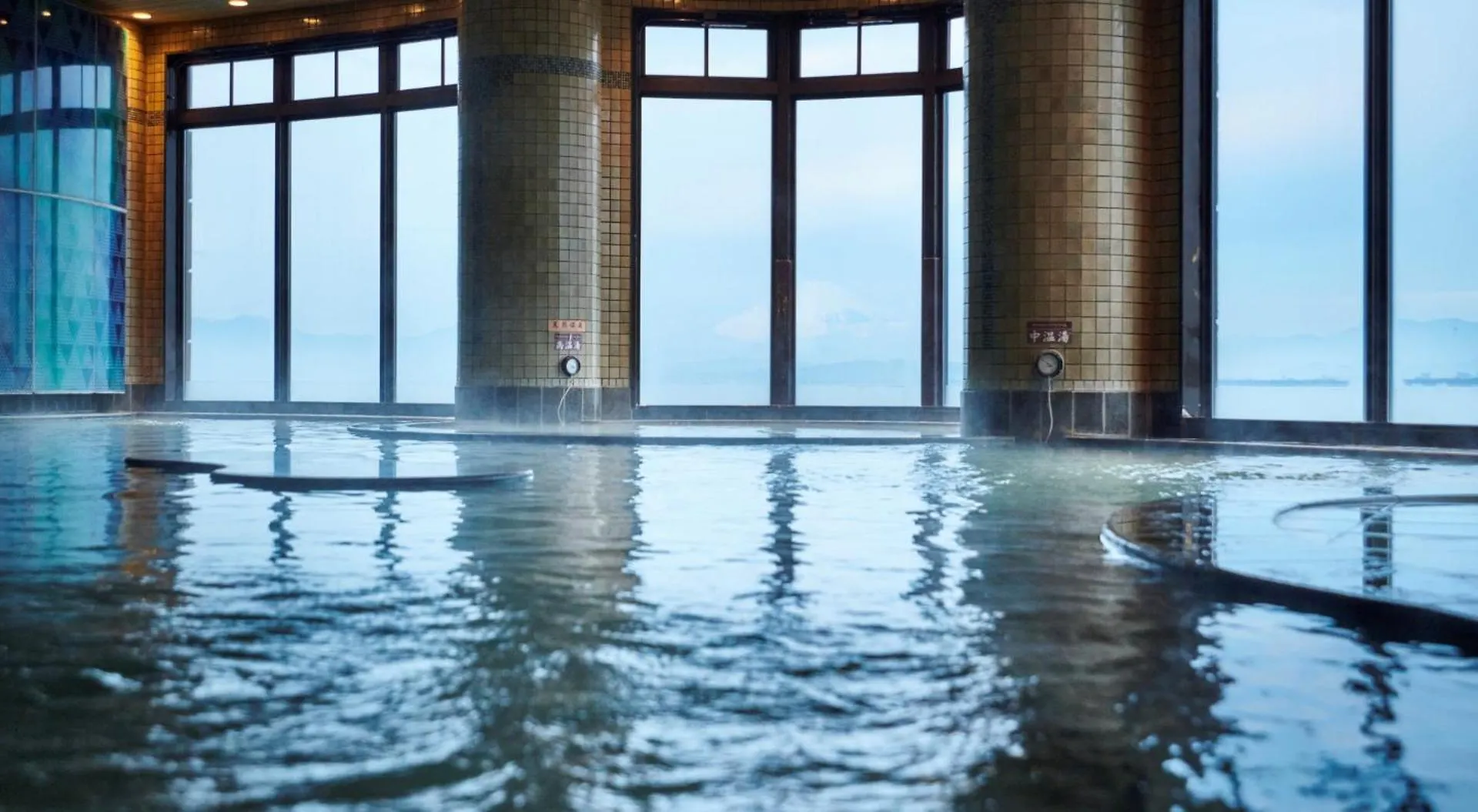 Enoshima Hotel ーenoshima Island Spa Hotel Buildingー Fujisawa