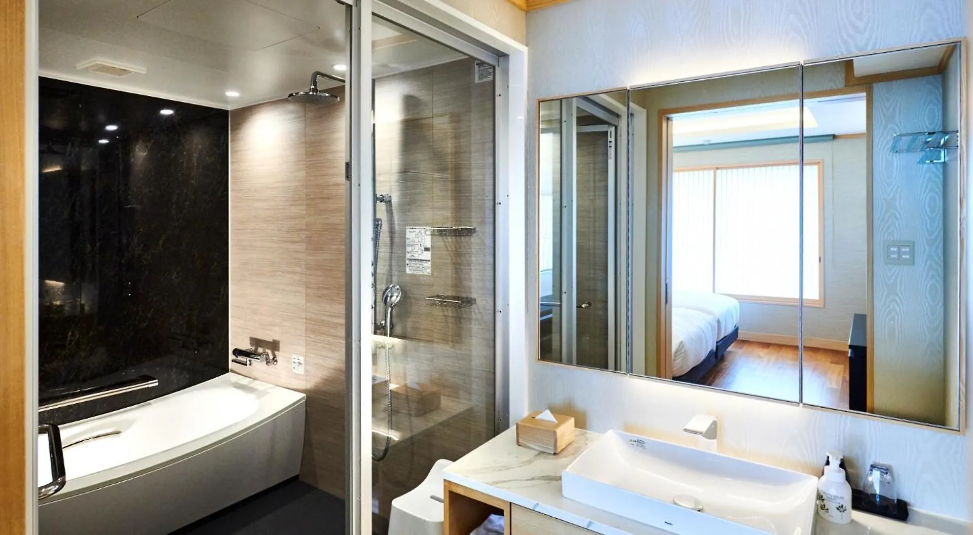 Enoshima Hotel ーenoshima Island Spa Hotel Buildingー Fujisawa Japan